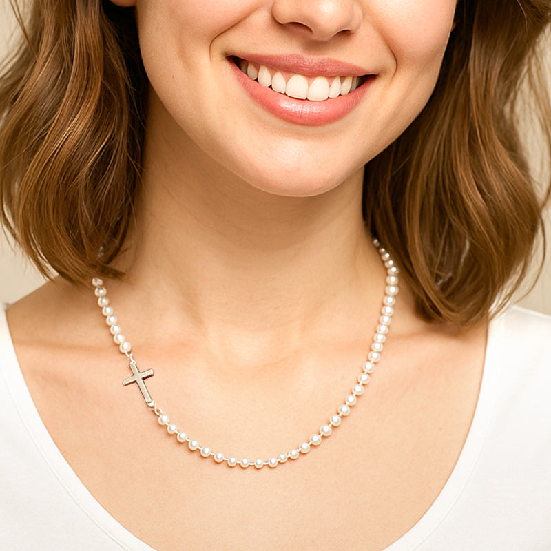 Women’s Elegant Cross Synthetic Pearl Necklace
